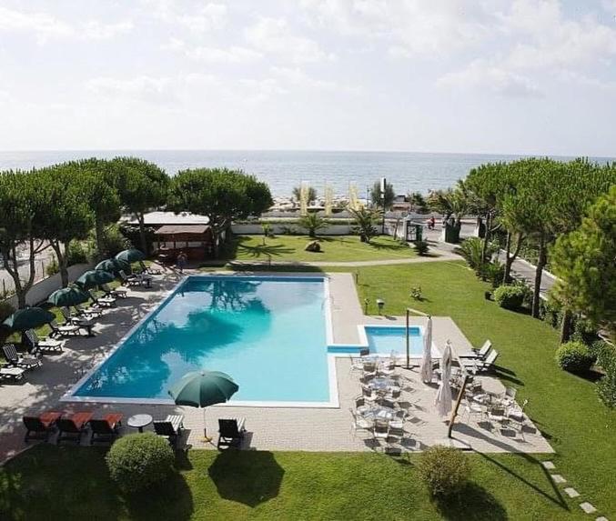 סן פליצ׳ה צ׳ירצ׳או Capo Circeo Beach Resort Spa Fronte Mare מראה חיצוני תמונה