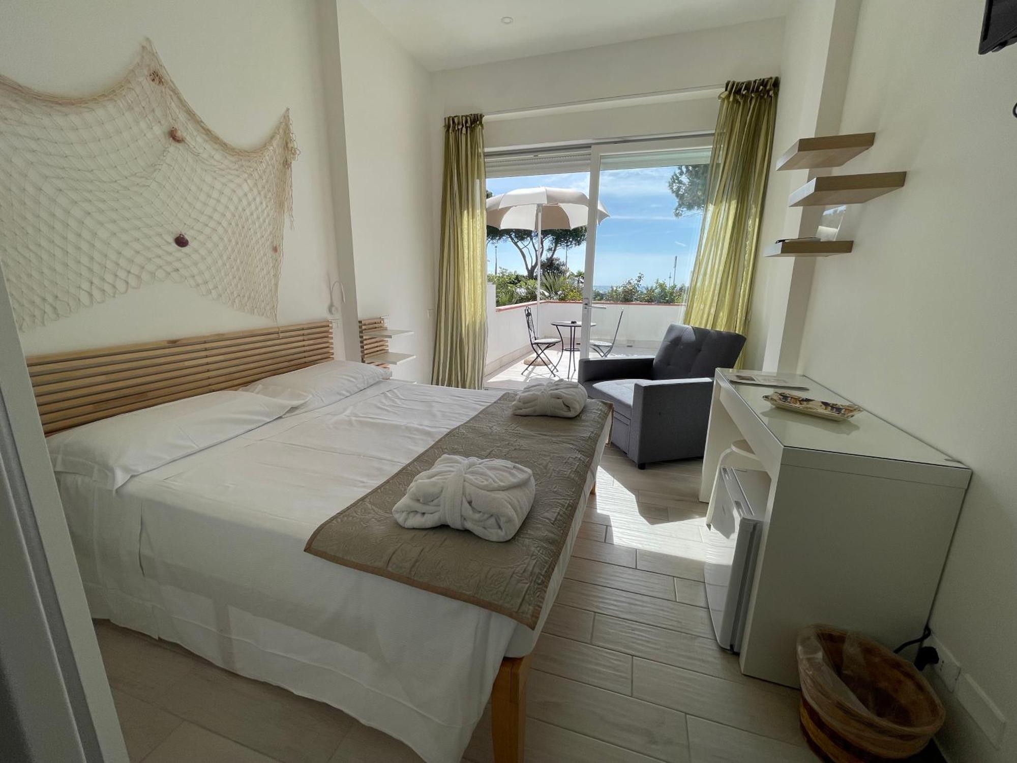סן פליצ׳ה צ׳ירצ׳או Capo Circeo Beach Resort Spa Fronte Mare מראה חיצוני תמונה